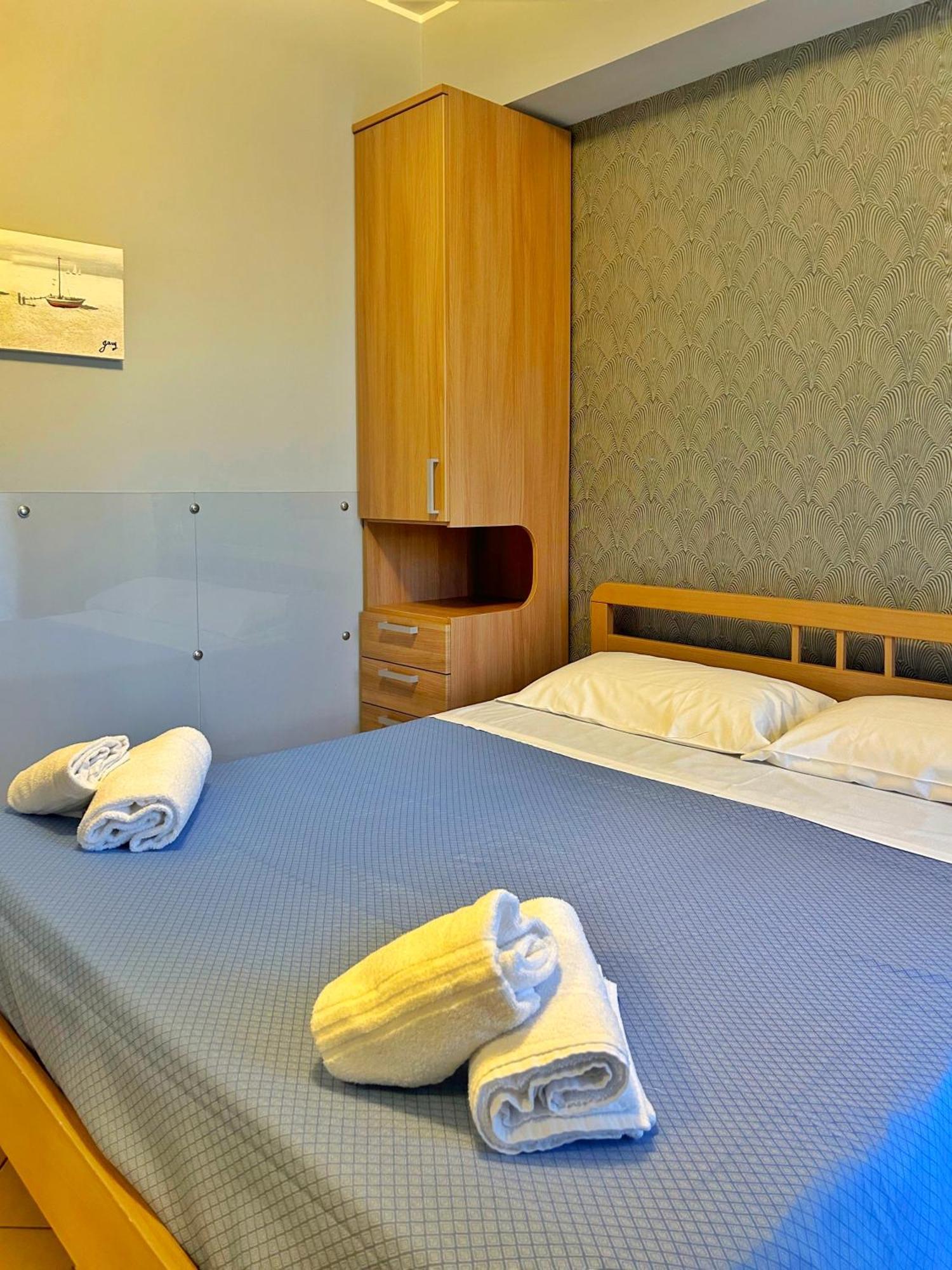 La Piazzetta Bed and Breakfast Giardini-Naxos Buitenkant foto