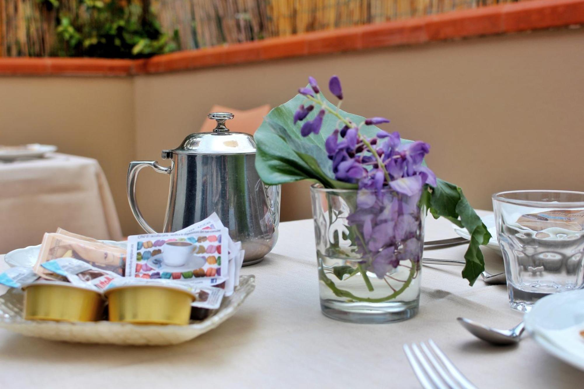 La Piazzetta Bed and Breakfast Giardini-Naxos Buitenkant foto